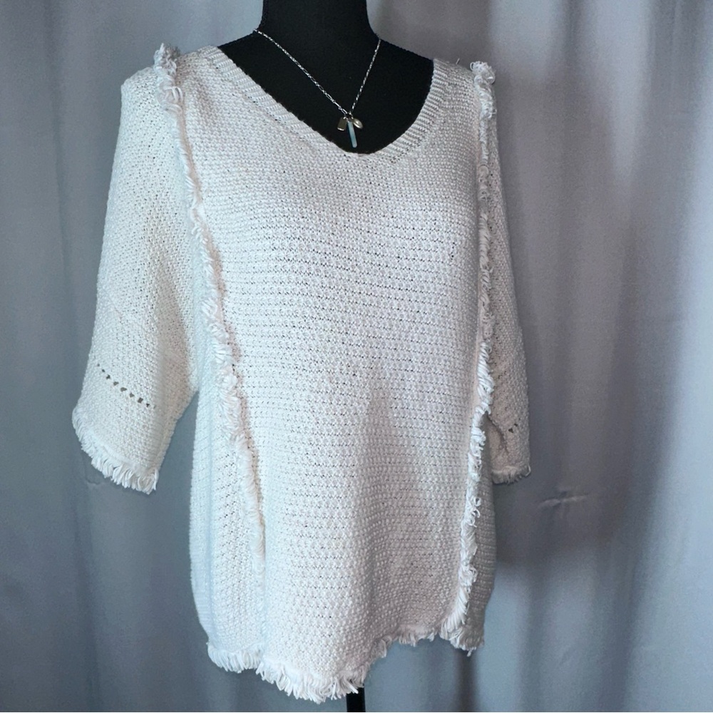 Lou & Grey Cream Frayed V Neck Sweater Sz M 3/4 Sleeve Boho Cottagecore EUC